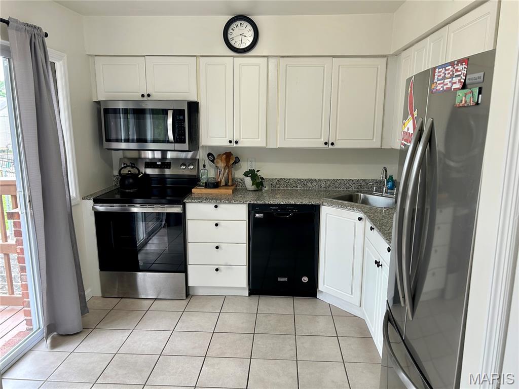 Chateau De Ville Sec 5 Condo - Residential