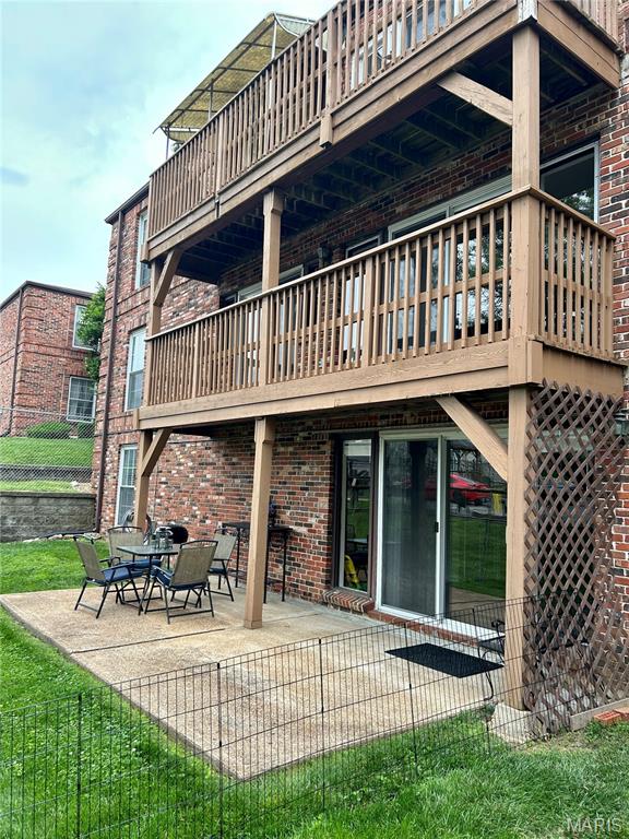 Chateau De Ville Sec 5 Condo - Residential