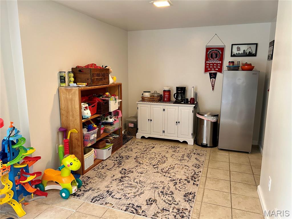Chateau De Ville Sec 5 Condo - Residential