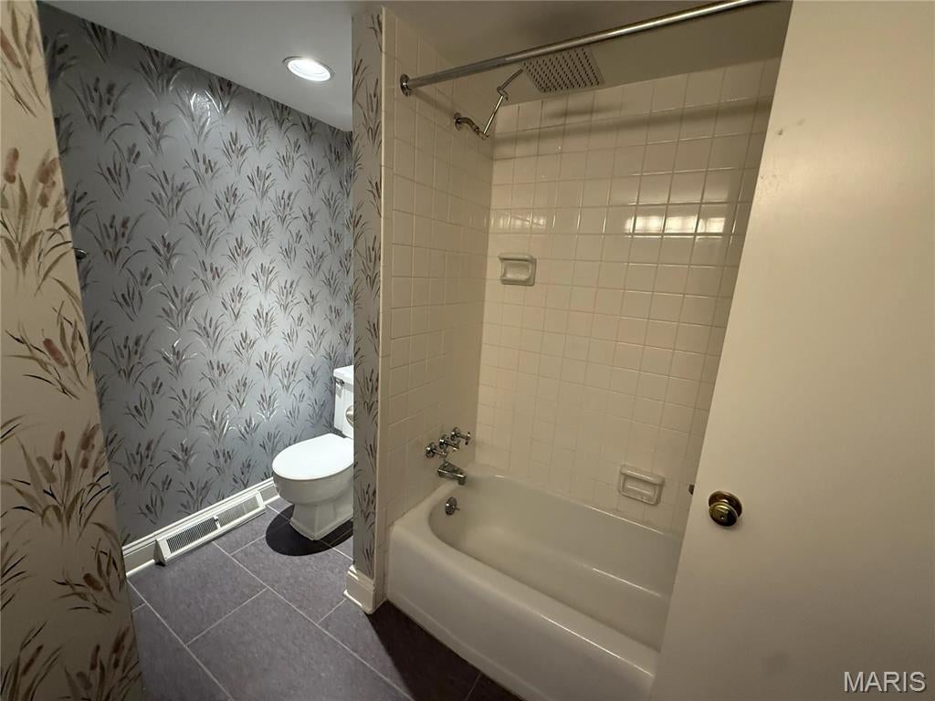Mason Woods Village Condo - Residential Lease