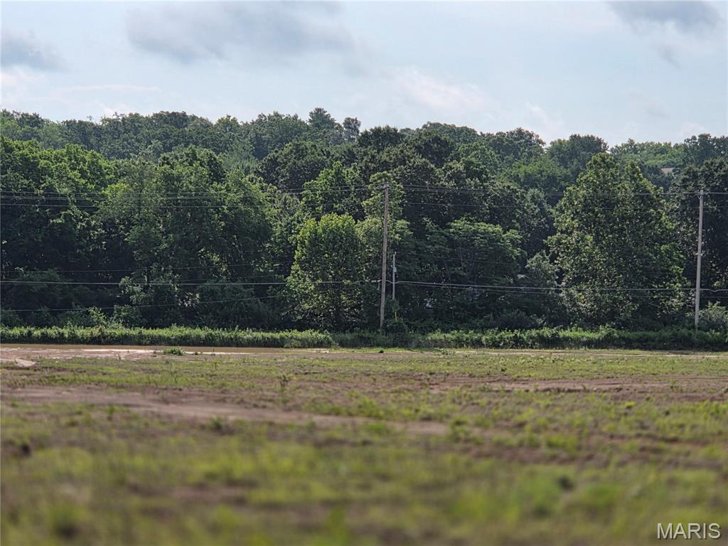 Huntleigh - Commercial Sale
