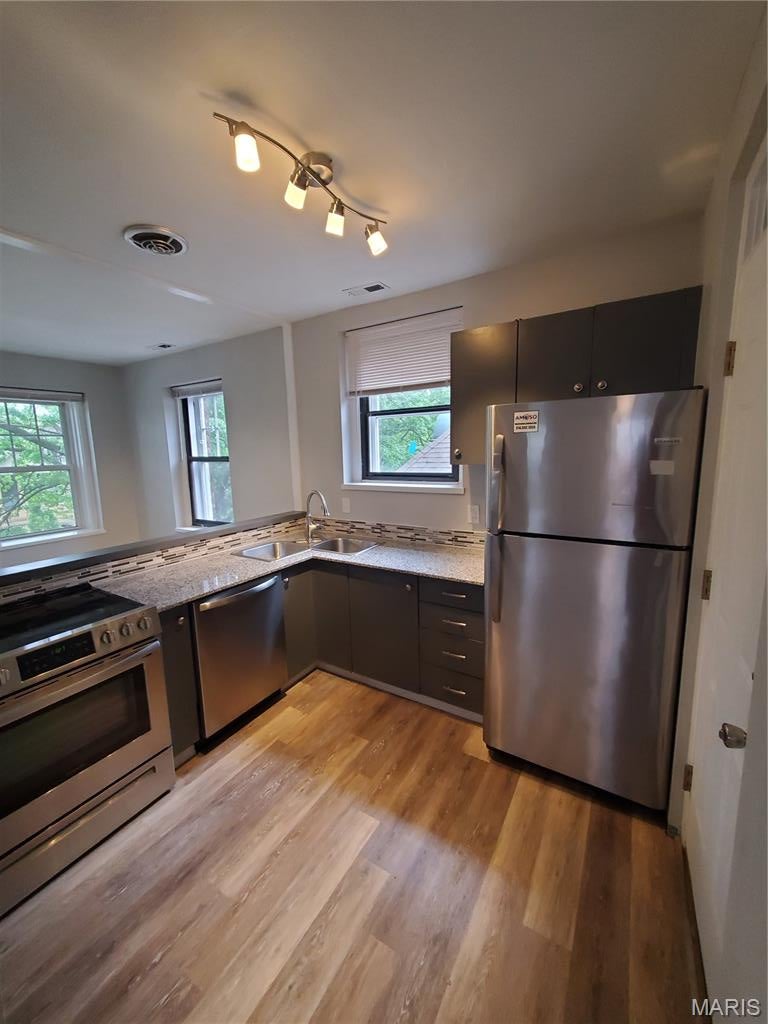 Dorris Place Add - Residential Lease