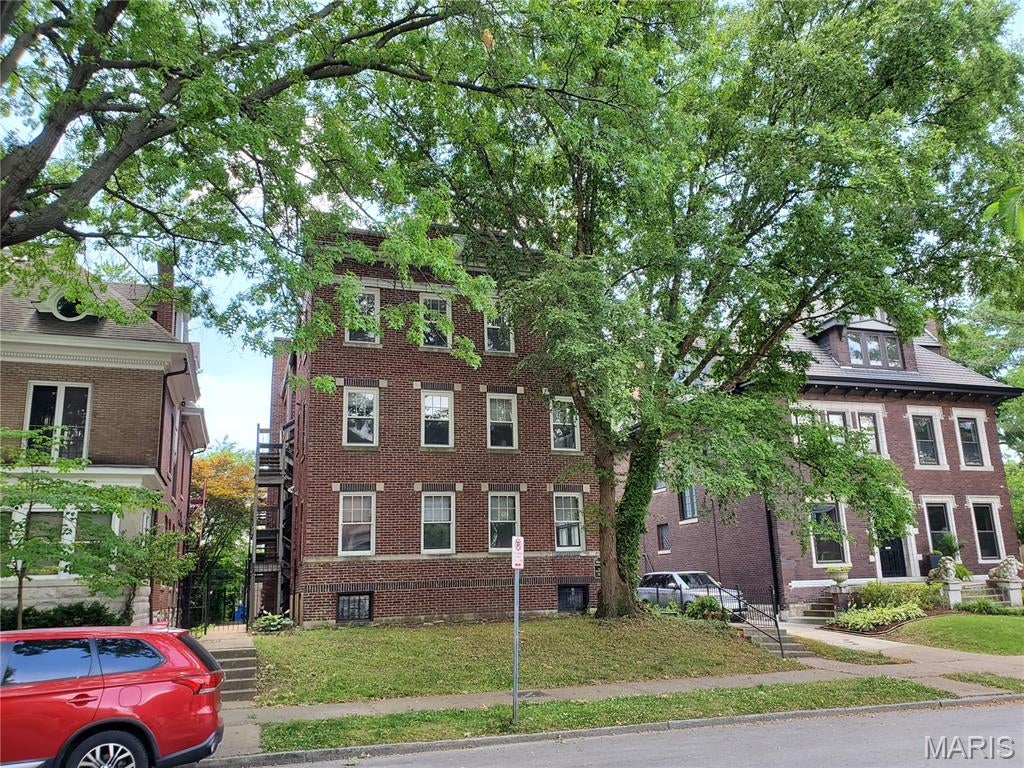 Dorris Place Add - Residential Lease