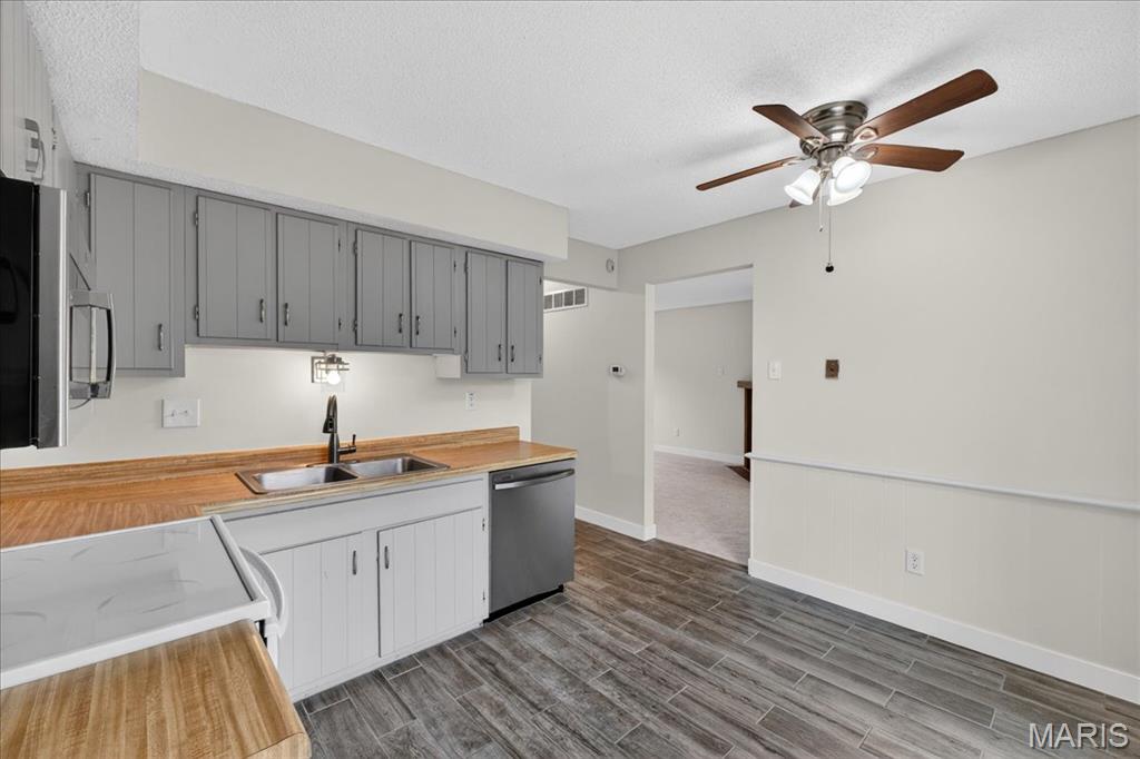Hidden Meadow Condo 8 - Residential