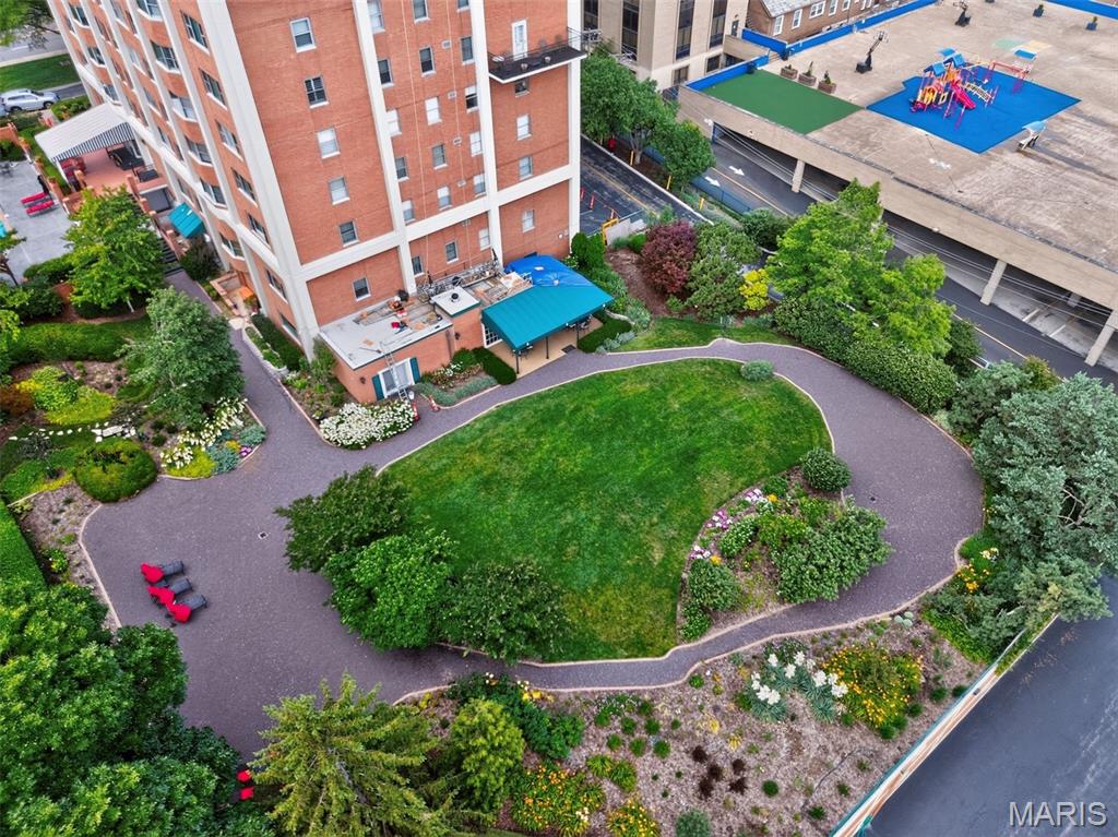 Whitehall Condo - Residential