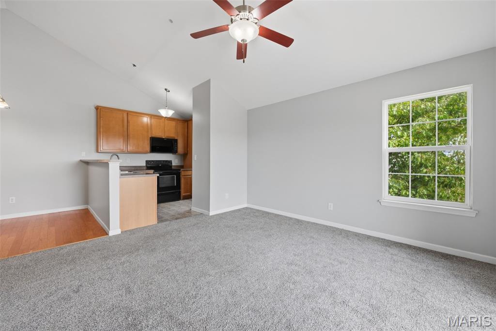 Springhurst Terrace #17 - Residential