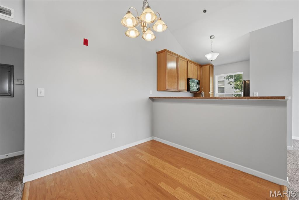 Springhurst Terrace #17 - Residential