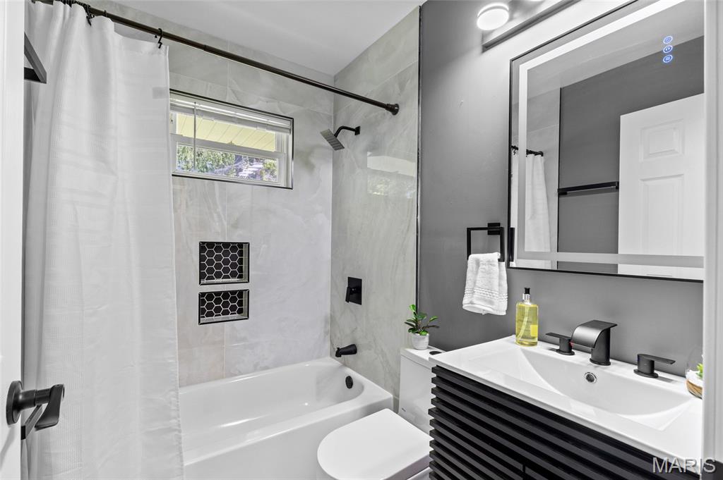 Glasgow Village Unit 16 - Residential