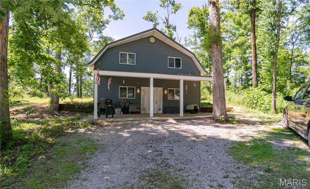 Welcome home! This newly remodeled home offers 3 beds and 3 baths. On the main level, you will find a spacious kitchen, living room, and dining room. Off the dining room, you will find a large bonus room that could be used for an office, man cave, and much more. Upstairs are 3 spacious bedrooms, with the primary offering an en-suite bathroom and walk-in closet. Outside, you will find a nice 30 x 40 shop that has a concrete floor and electric, all sitting on a spacious acre +/-,