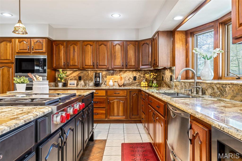 Ladue Aire Estate - Residential