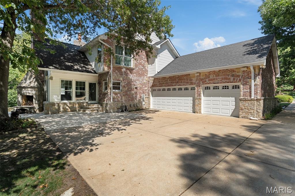 Deerpath Acres - Residential