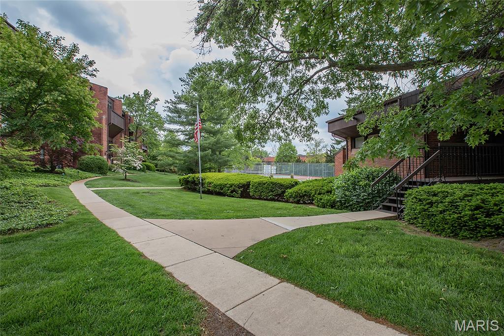 Coeur De Royale Condo - Residential