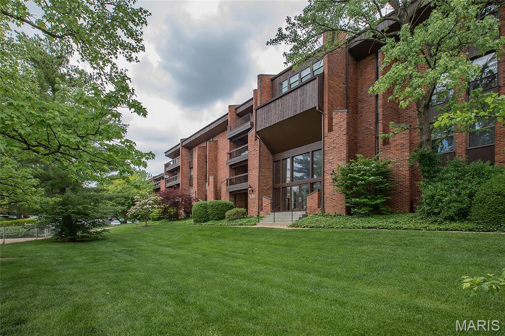 Coeur De Royale Condo - Residential