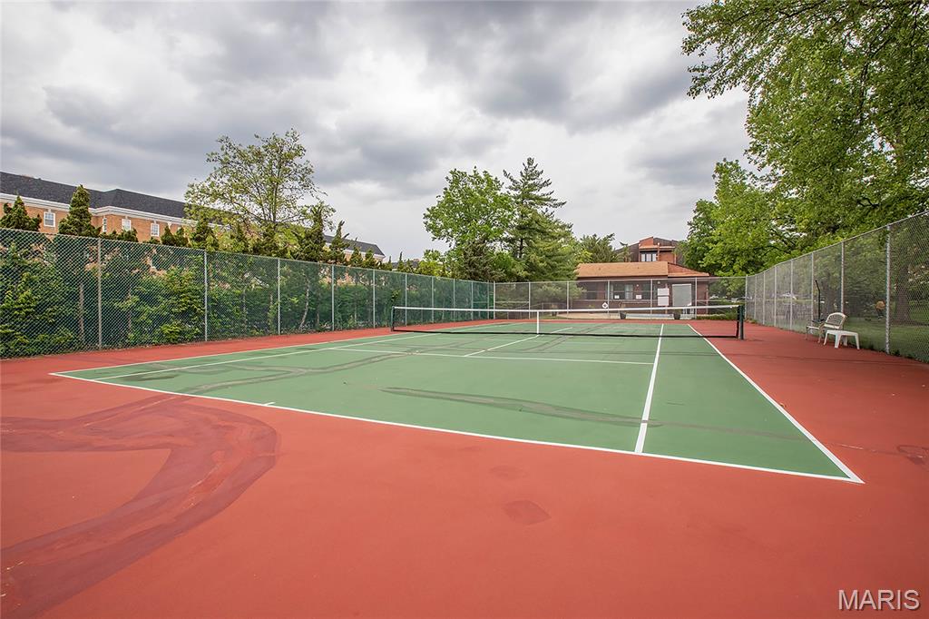Coeur De Royale Condo - Residential