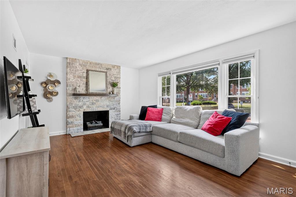 Adele Place - Residential