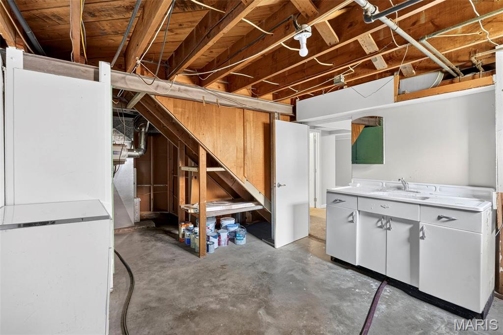 Adele Place - Residential