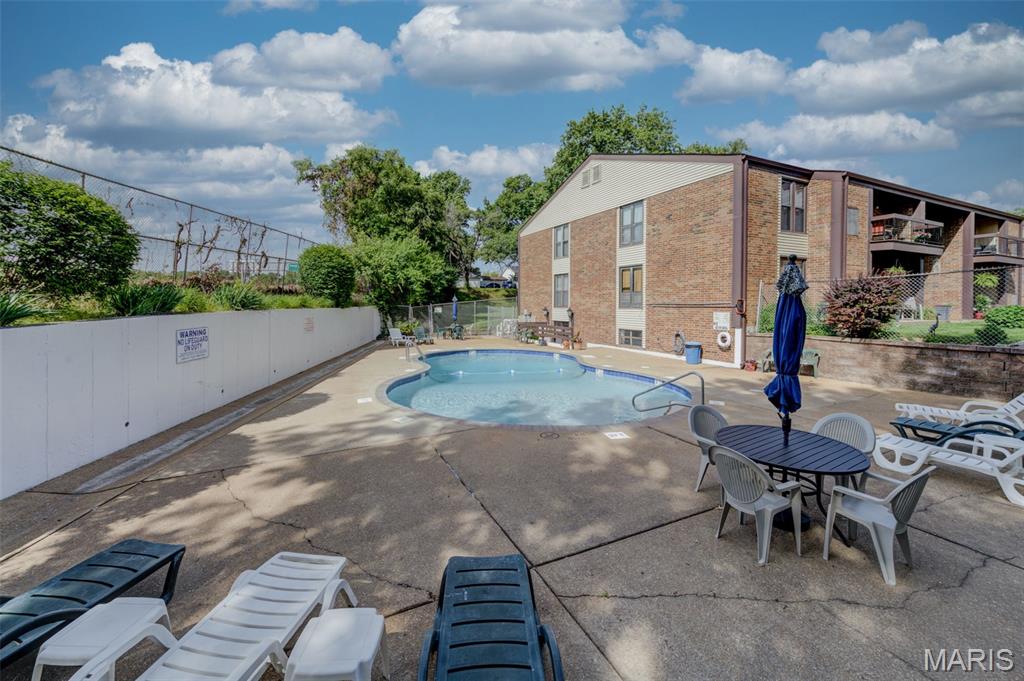 Blackwoods Chalet Condo - Residential