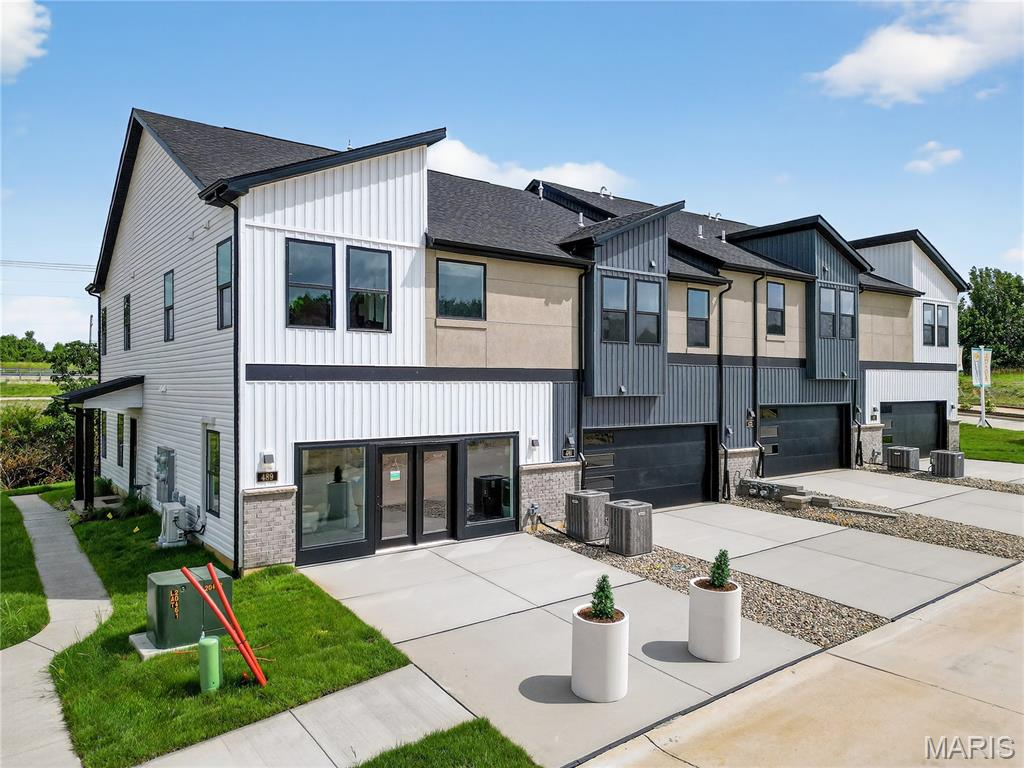 Townes at Lienemann - Residential