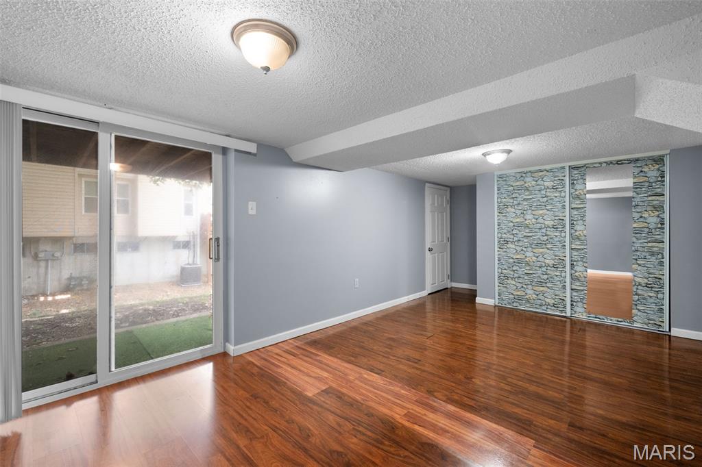 Hickory Sound Condo I Ph I - Residential
