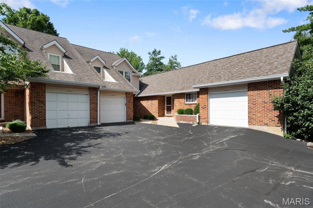 Hickory Sound Condo I Ph I - Residential