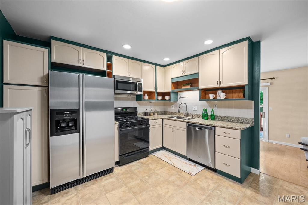 Hickory Sound Condo I Ph I - Residential