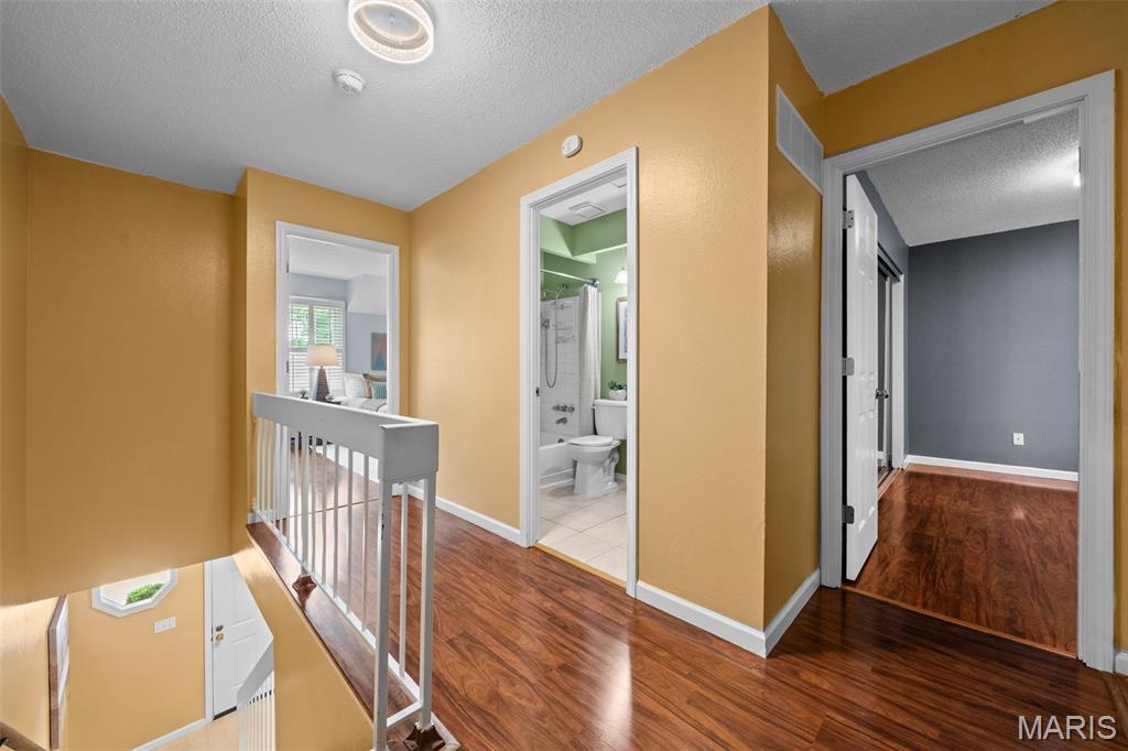Hickory Sound Condo I Ph I - Residential