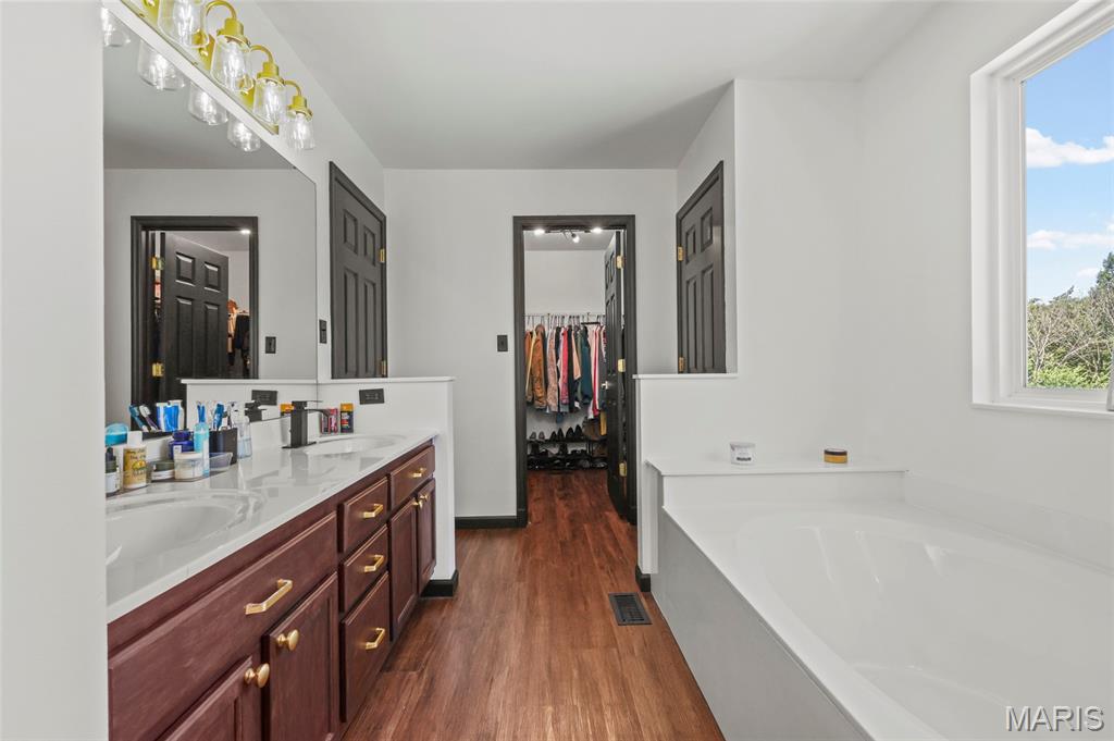 Estates of Hickory Manor - Residential