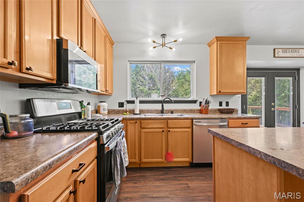 Estates of Hickory Manor - Residential