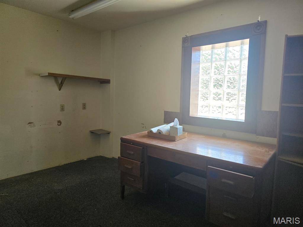 Not in a subdivision - Commercial Sale