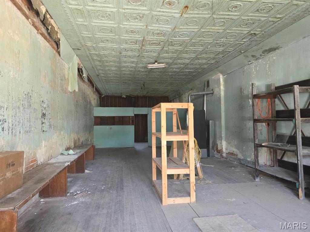 Not in a subdivision - Commercial Sale