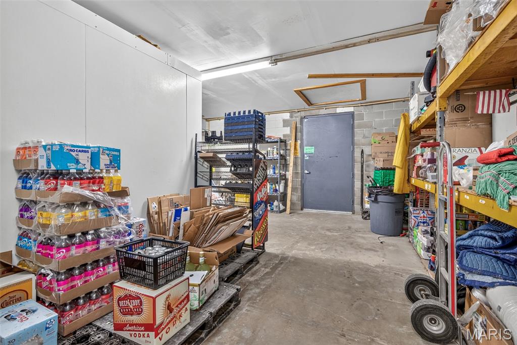 na - Commercial Sale