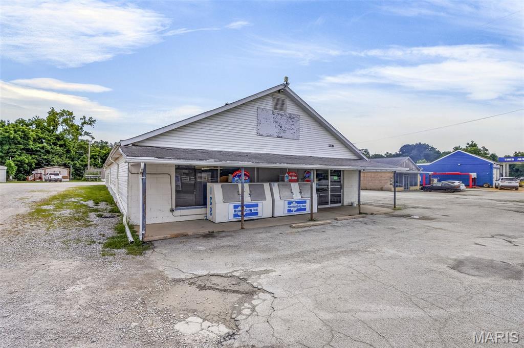 na - Commercial Sale