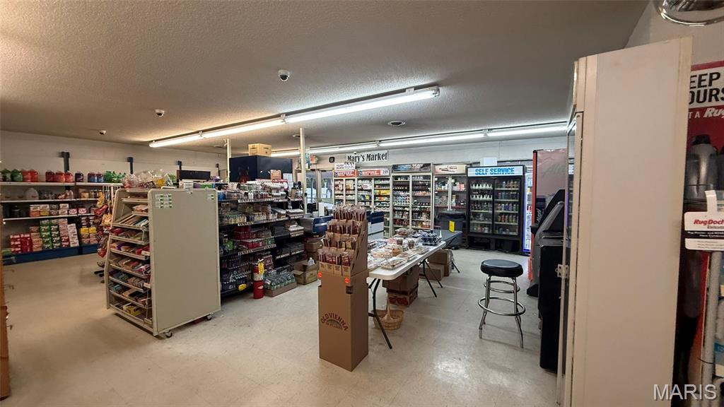 na - Commercial Sale