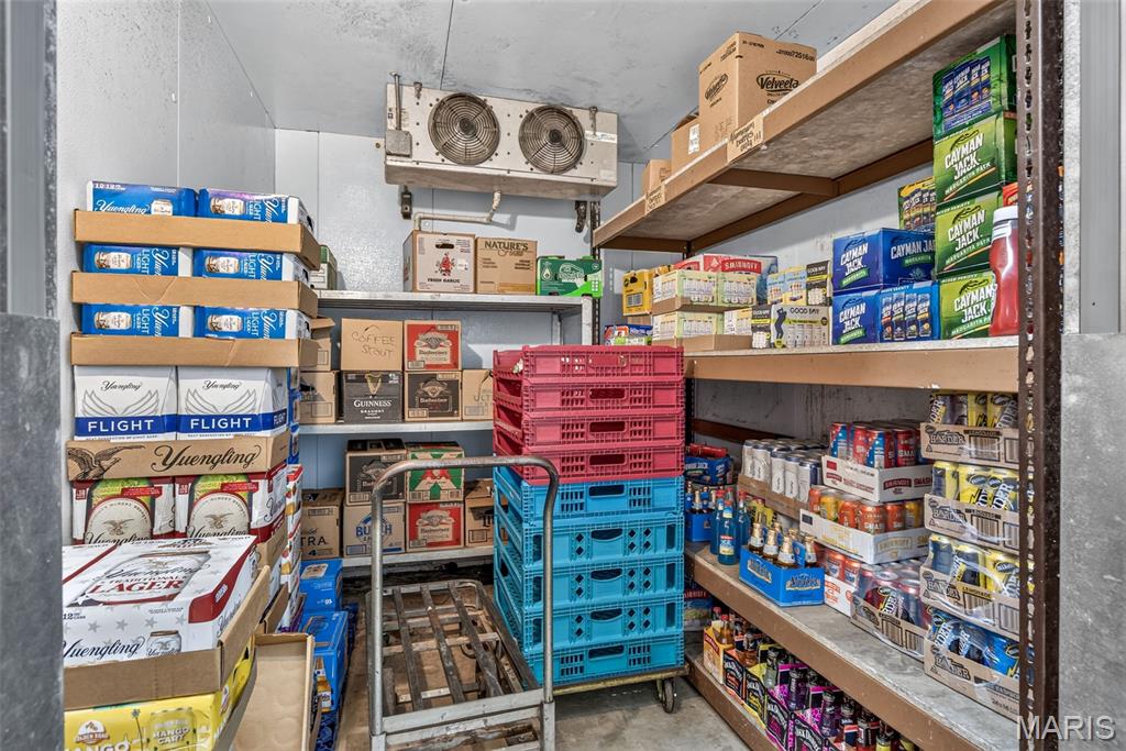 na - Commercial Sale