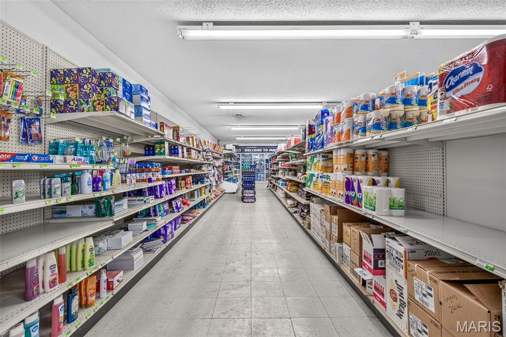 na - Commercial Sale