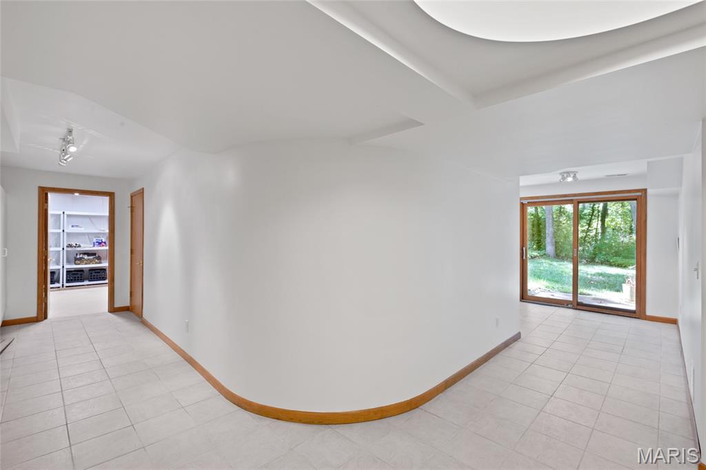 Meadowbrook Country Club Estates - Residential