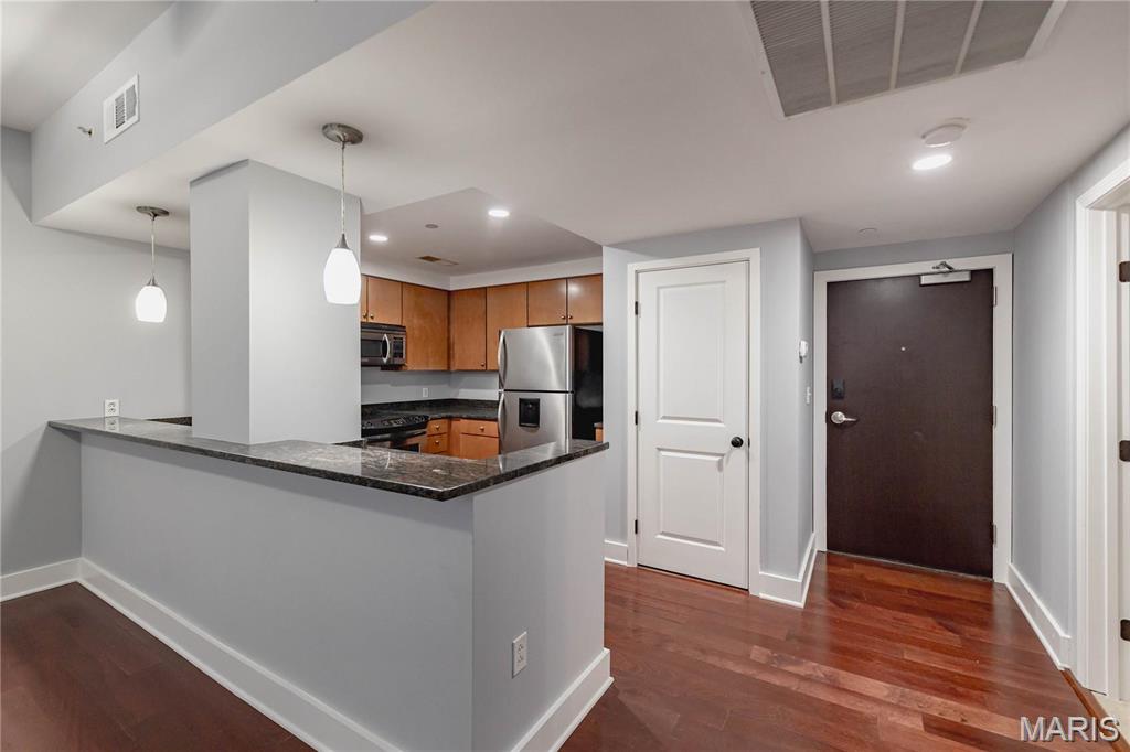 Supplemental Marquette Bldg Up - Residential Lease
