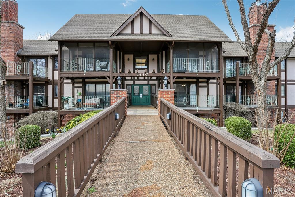 Rare find in Heritage Landing! Over 1,000 square feet in a MAIN LEVEL 1 bedroom condo in St. Charles within the Francis Howell School District.
This unit stands out for its space. The bedroom is MASSIVE, truly oversized, with direct walk-out access to a covered balcony. The living room is equally impressive in size and also walks out to a second covered balcony, giving you two separate outdoor living areas.
The bathroom features a relaxing soaker tub. Additional storage unit located in the main hall.  One assigned carport space included, along with plenty of guest parking.
Fully equipped and ready to go, washer, dryer, and all appliances included!
Enjoy easy, no-stairs access and low-maintenance living just minutes from:

• Historic Main Street St. Charles
• Katy Trail access
• Streets of St. Charles shopping & dining
• Lindenwood University
• Highway 70 & 364 for quick commuting.

If you’ve been looking for a condo that doesn’t feel small, this is it.