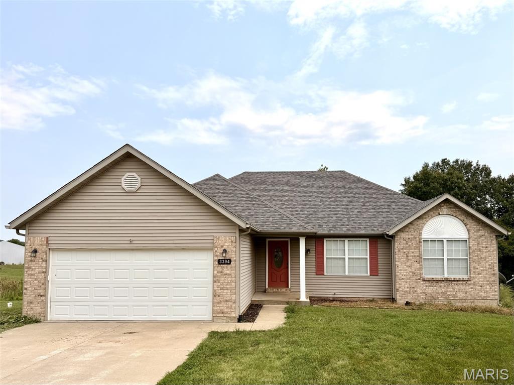 Spacious rental home features open floor plan, vaulted great room, hardwood flooring, atrium windows, walk in closets, appliances, walk out lower level, 1.2 acres, and pond. 3+ bedrooms, 2 baths, 2 car attached garage. School district is for all surrounding municipalities. No pets No smoking. RentSpree application required.