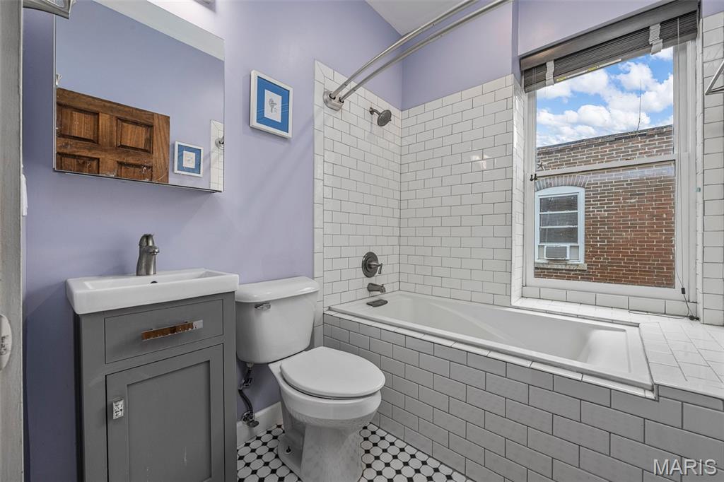 City/St Louis - Commercial Sale