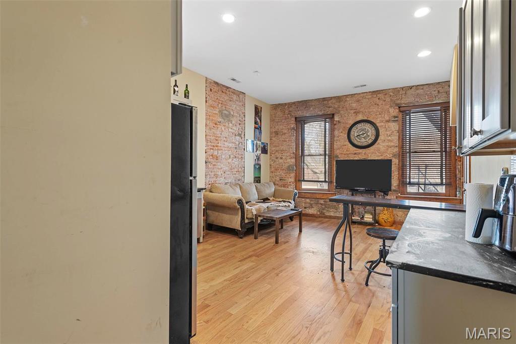 City/St Louis - Commercial Sale