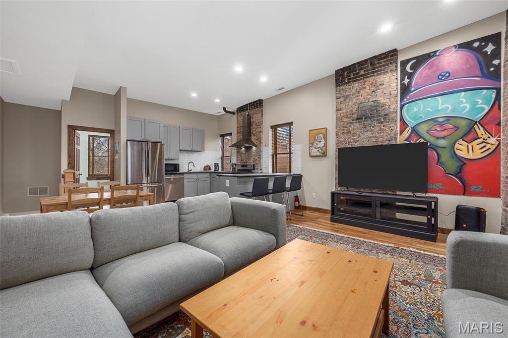 City/St Louis - Commercial Sale
