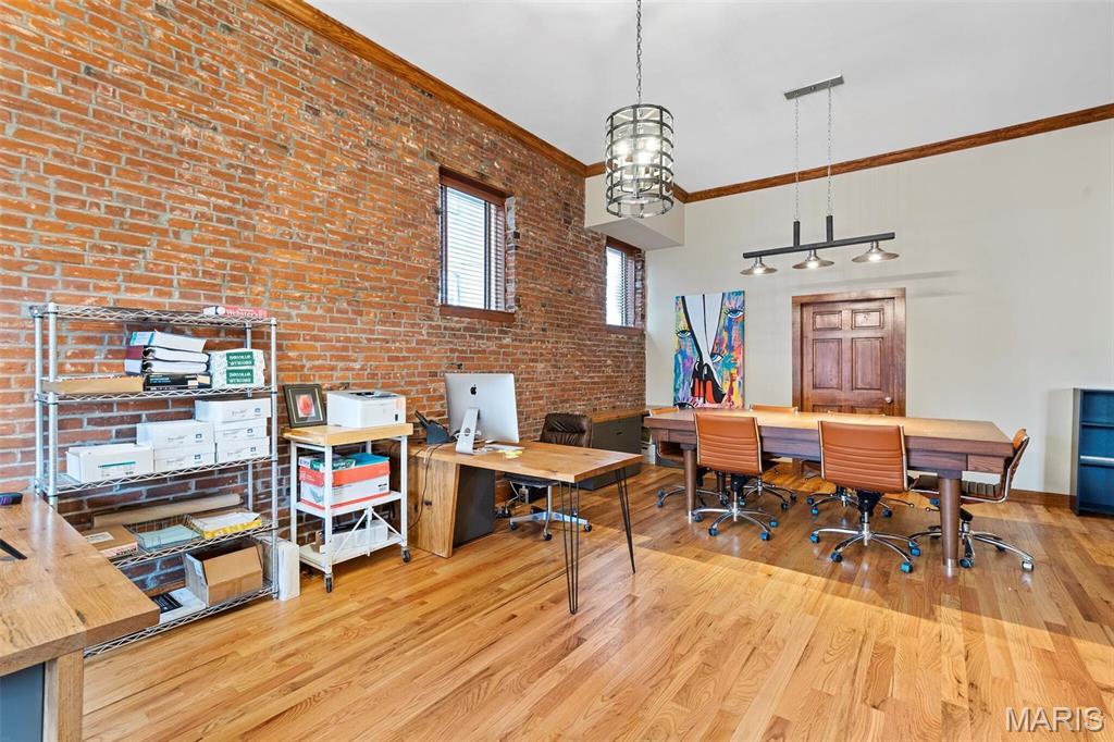 City/St Louis - Commercial Sale