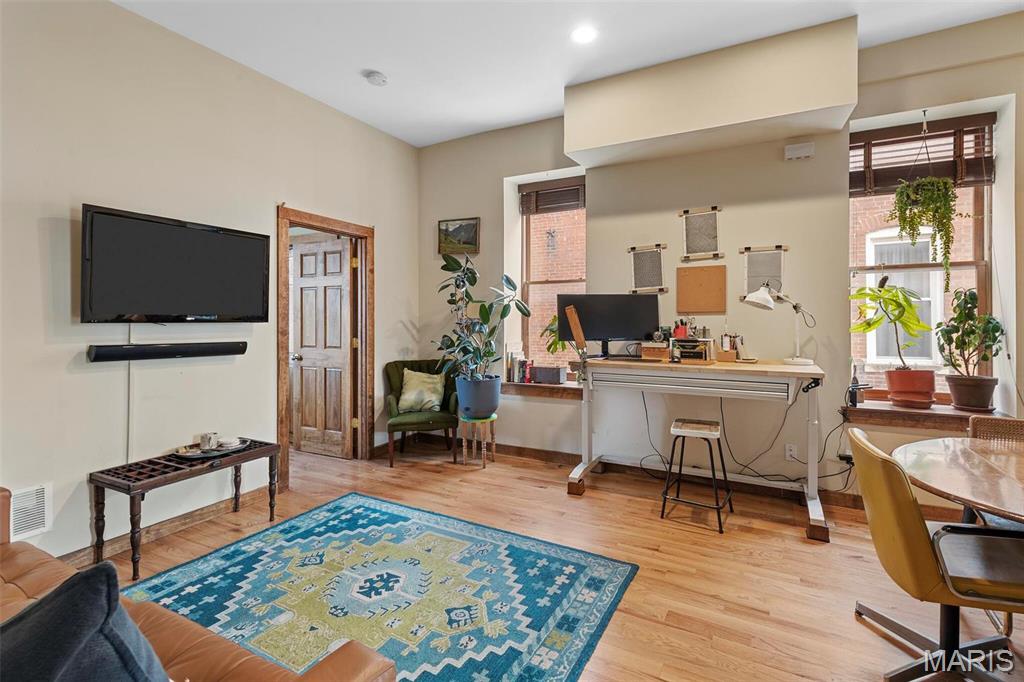 City/St Louis - Commercial Sale