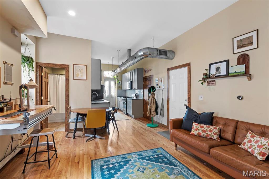 City/St Louis - Commercial Sale
