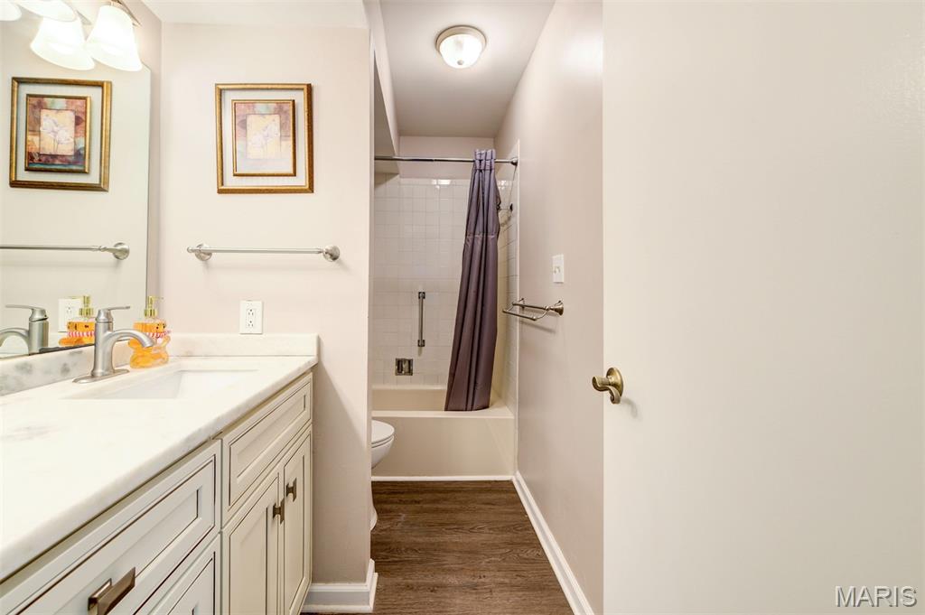 Manors At Village Green Condo - Residential