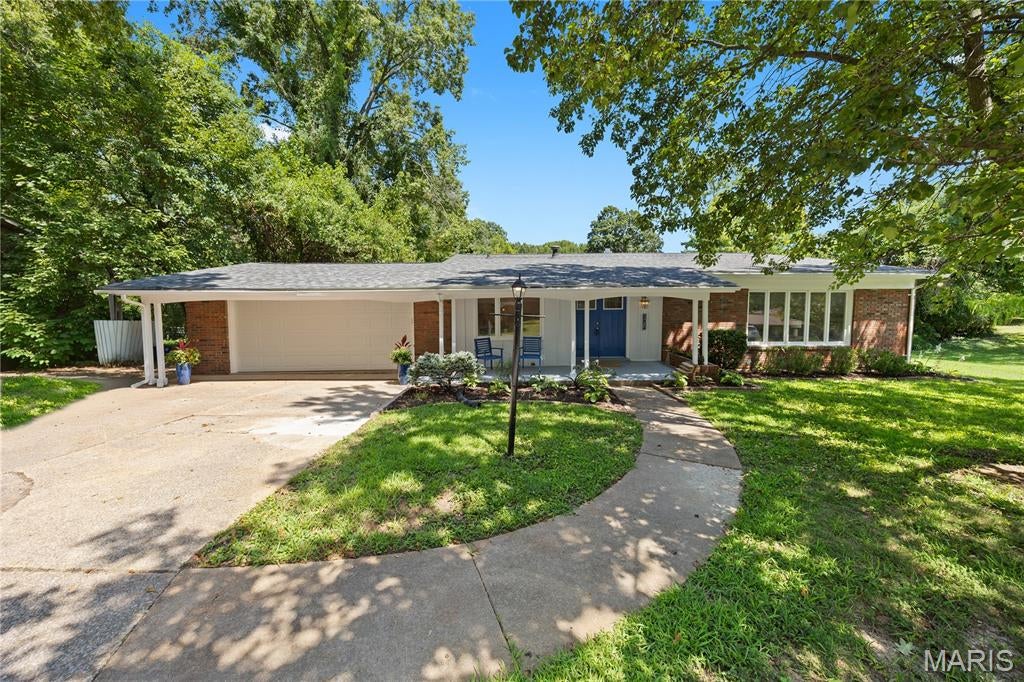 SPACE TO SPREAD OUT, A YARD TO ENJOY, AND SO MANY UPDATES ALREADY DONE!
Welcome to this spacious true split-level home tucked into a highly desirable neighborhood on .49 acres. With 4 bedrooms, 2.5 baths, multiple living areas, a walkout lower level, and
a fenced backyard, this home offers plenty of room to live, gather, entertain, and make it your own. Inside, you'll find updated LVP flooring throughout and all three bathrooms
beautifully renovated. Major improvements include a new roof (2025), new HVAC and furnace, a replaced electrical panel, and a new garage door and opener. The exterior has also
been refreshed with repaired/replaced siding, trim, fascia, and soffits, along with fresh paint. Foundation and drainage repairs were professionally completed and include a lifetime
warranty for added peace of mind. enter outside to enjoy the oversized fenced yard with plenty of space for pets, play, entertaining, or simply relaxing. A great location, generous lot,
flexible living space, and thoughtful updates make this one you'll want to see in person! Home has passed city occupancy inspection.