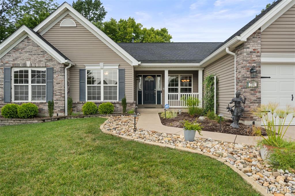 Welcome to 731 Autumnwood Forest in Lake St. Louis, where thoughtful updates and inviting spaces come together in a beautifully refreshed 3-bedroom, 2-bath home. Fresh landscaping creates impressive curb appeal, while the remodeled kitchen provides a stylish centerpiece for everyday living and entertaining. Retreat to the spacious primary suite, featuring a luxurious bath with a relaxing soaking tub. Step outside to your own backyard oasis, an inviting setting perfect for unwinding, entertaining guests, or simply enjoying peaceful evenings at home. The impressive 3-car garage is a coveted finishing touch, offering exceptional space and versatility for vehicles, hobbies, and all the extras that make life more enjoyable.