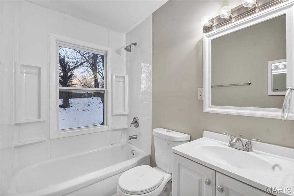 Oakwood Park 2 - Residential Lease
