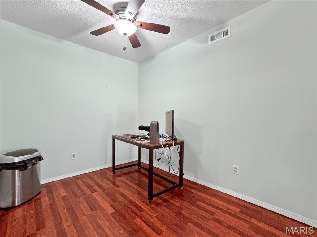 Meadow Rdg Condos East Ph 01 - Residential